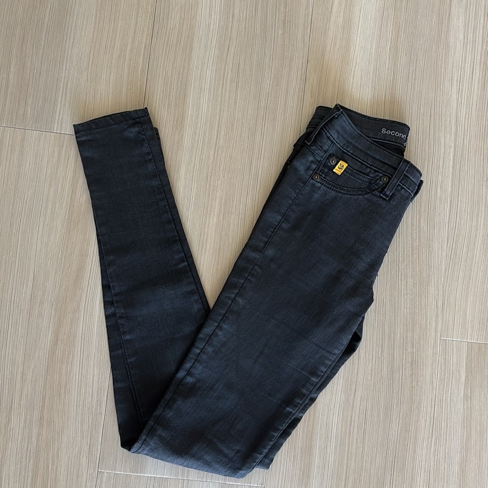 Second Yoga Jeans in Dark Grey/Black